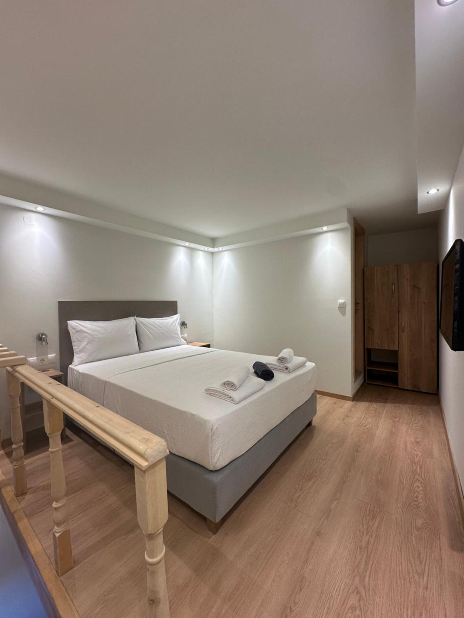 Q Rocco Apartments, Corfu Town Esterno foto