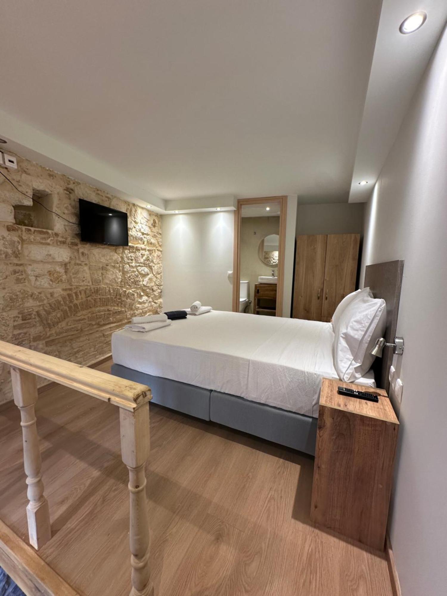 Q Rocco Apartments, Corfu Town Esterno foto
